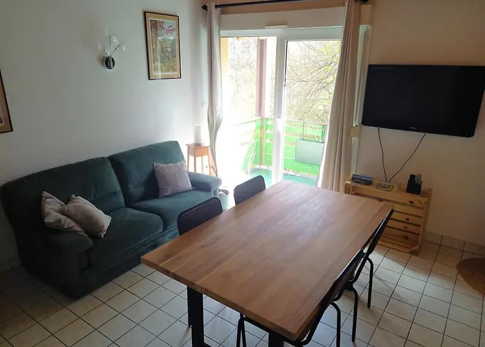 Duplex 5 Pers Avec Piscine アパート ジェラールメ